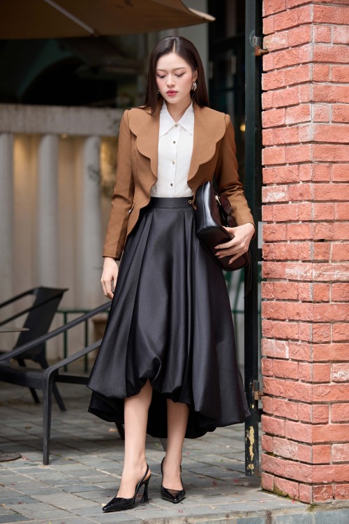 Sixdo Brown Scalloped Neckline Raw Vest (Áo vest)